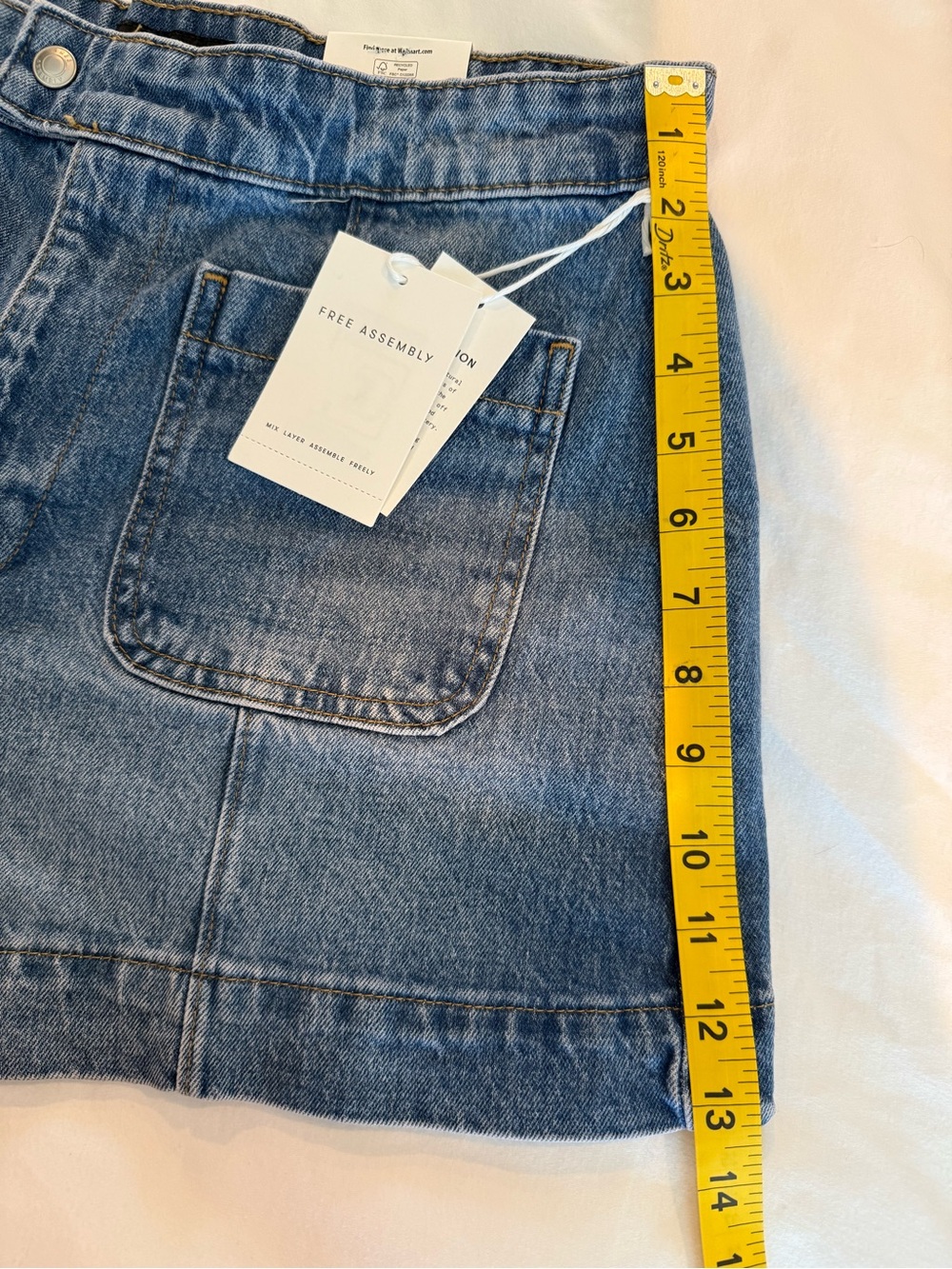 Women’s Denim Shorts Retro style Patch Pockets- City Fade Wash 3” inseam Sz 10 - Picture 13 of 16